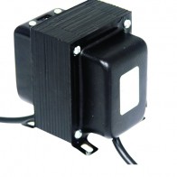 TRANSFORMADORES DE ISOLAÇÃO COM BLINDAGEM ELETROSTÁTICA ENTRADA 127/220V SAÍDA 120V x 600VA